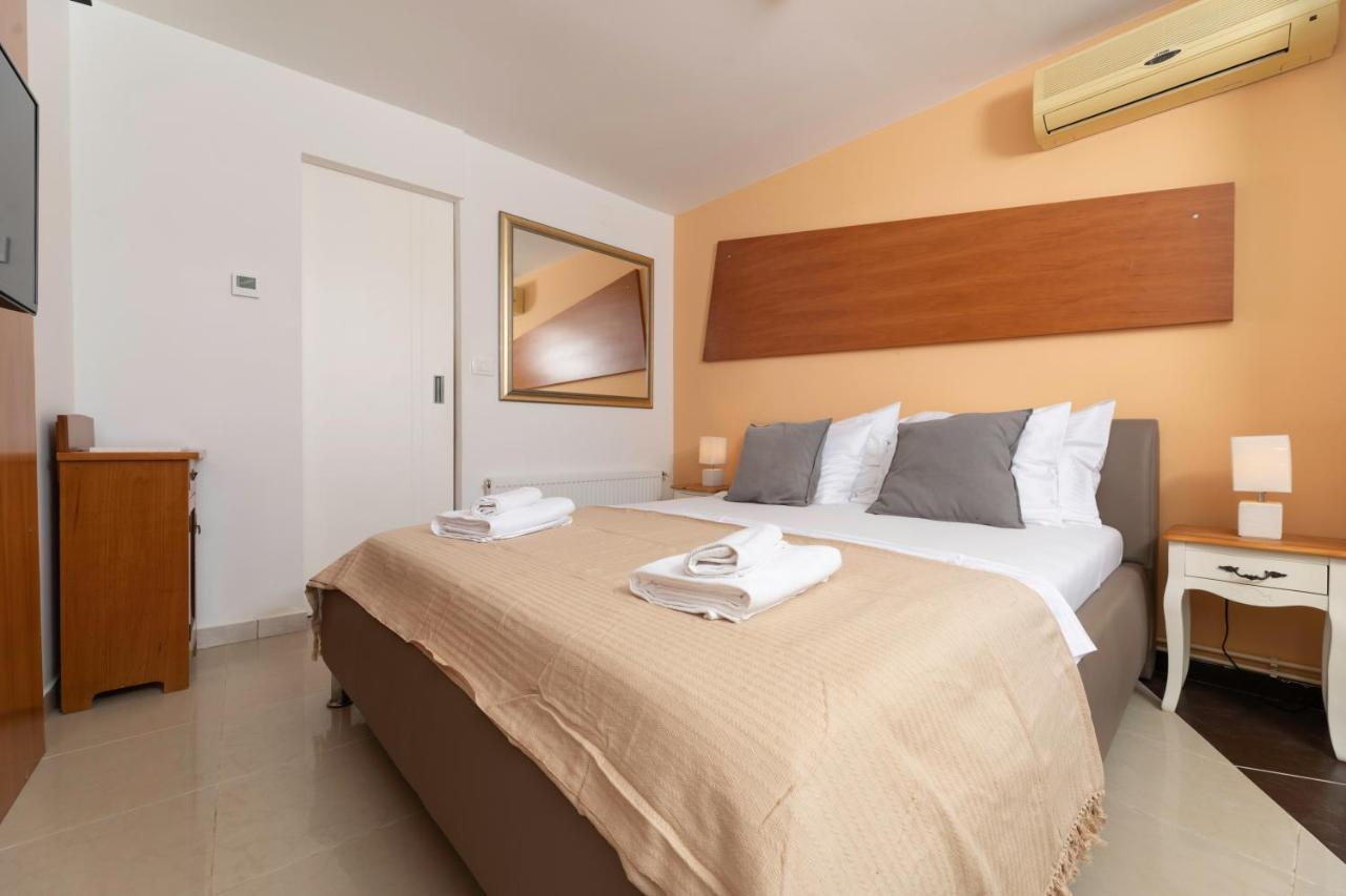 Apartments Ana マリンスカ エクステリア 写真