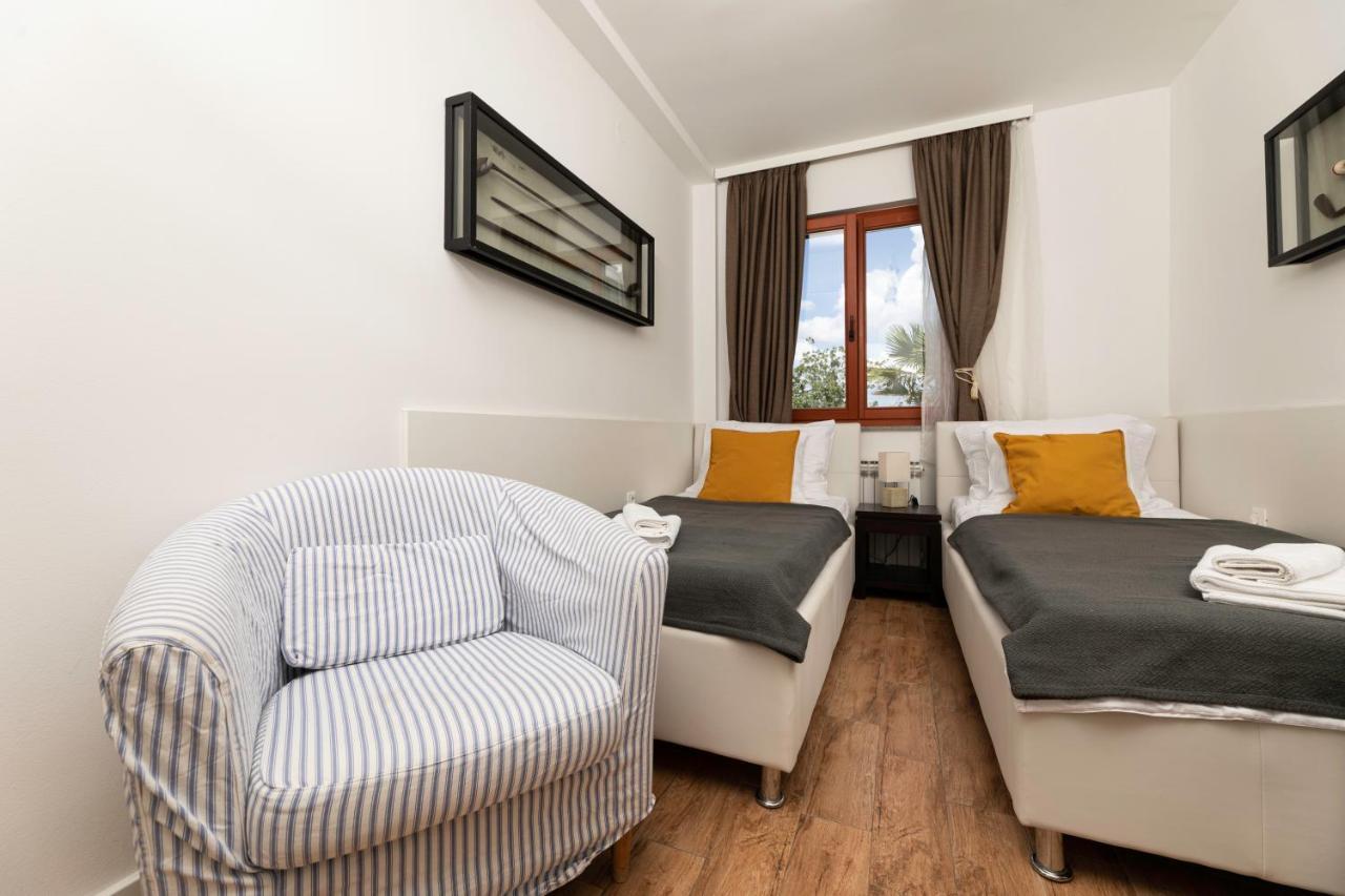 Apartments Ana マリンスカ エクステリア 写真